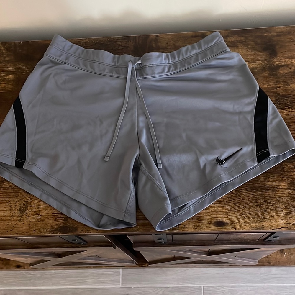 womans black and gray nike athletic shorts small